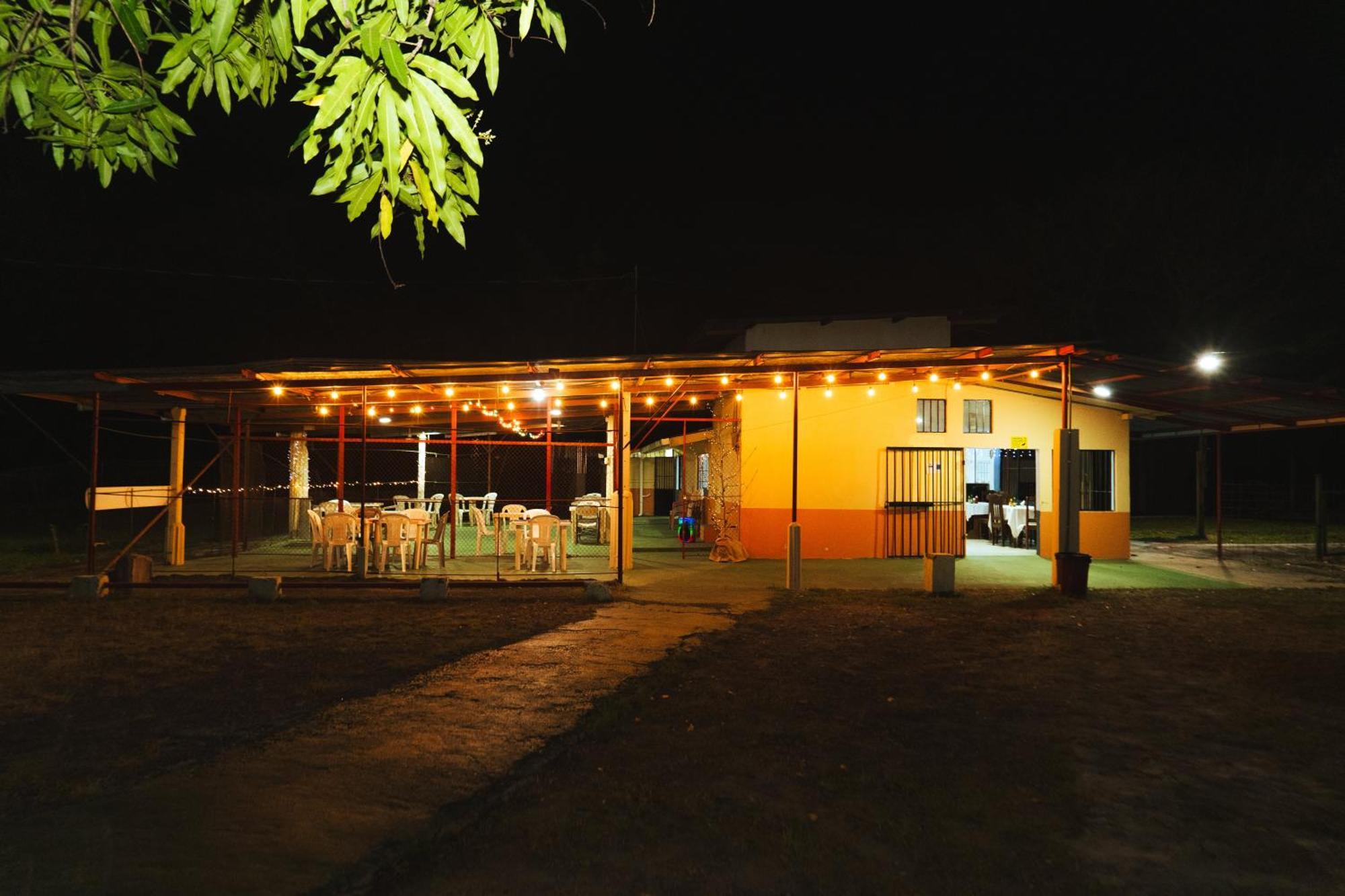 El Cocobolo Food&Rest Room 4 Bed And Breakfast Wifi Ac Pkg Gratis ลิเบเรีย ภายนอก รูปภาพ
