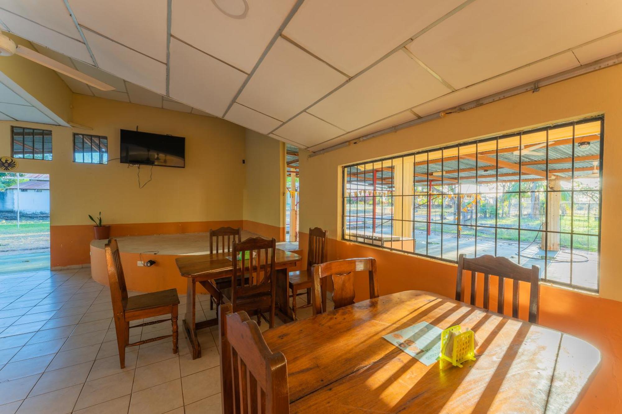 El Cocobolo Food&Rest Room 4 Bed And Breakfast Wifi Ac Pkg Gratis ลิเบเรีย ภายนอก รูปภาพ